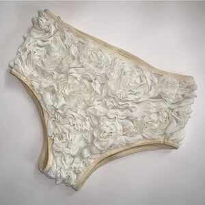 American Apperal White and Cream Bloomers size XS/S